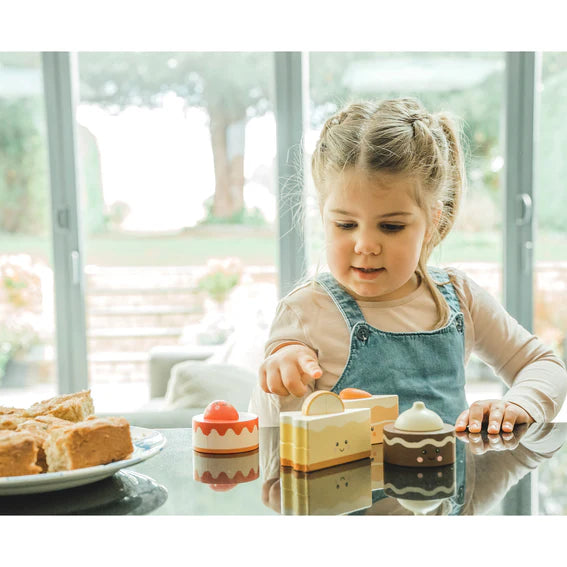 Happy Treats - Cakes